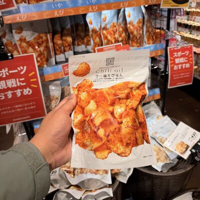 日本进口辣油虾仙贝超好吃