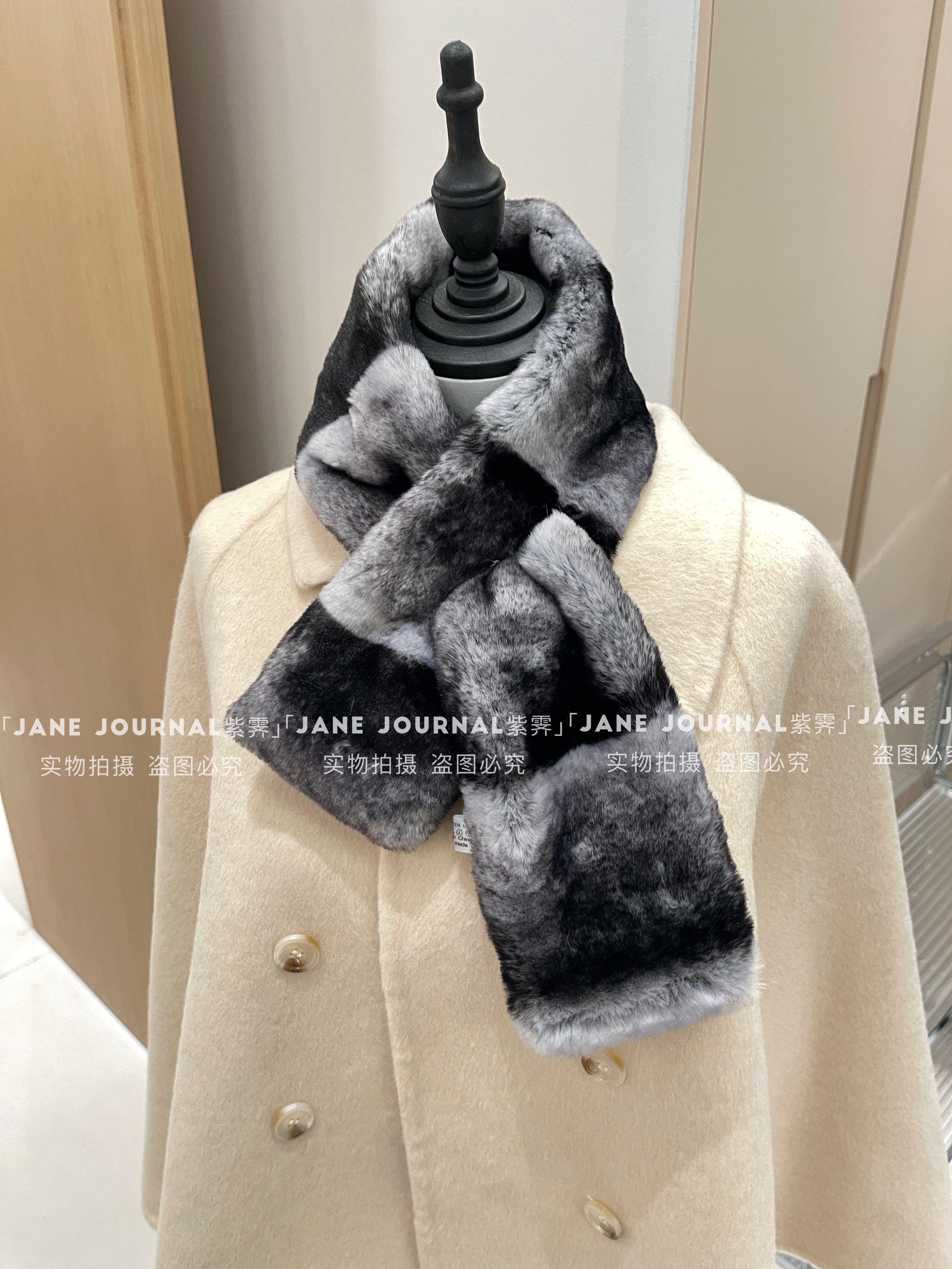 Jane·高品质特调龙猫色仿皮草毛绒围巾保暖氛围感秋冬加厚围脖女