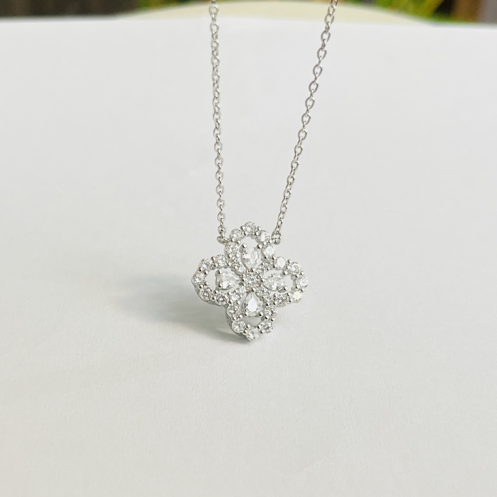 【莹莹专享】镶钻四叶草项链