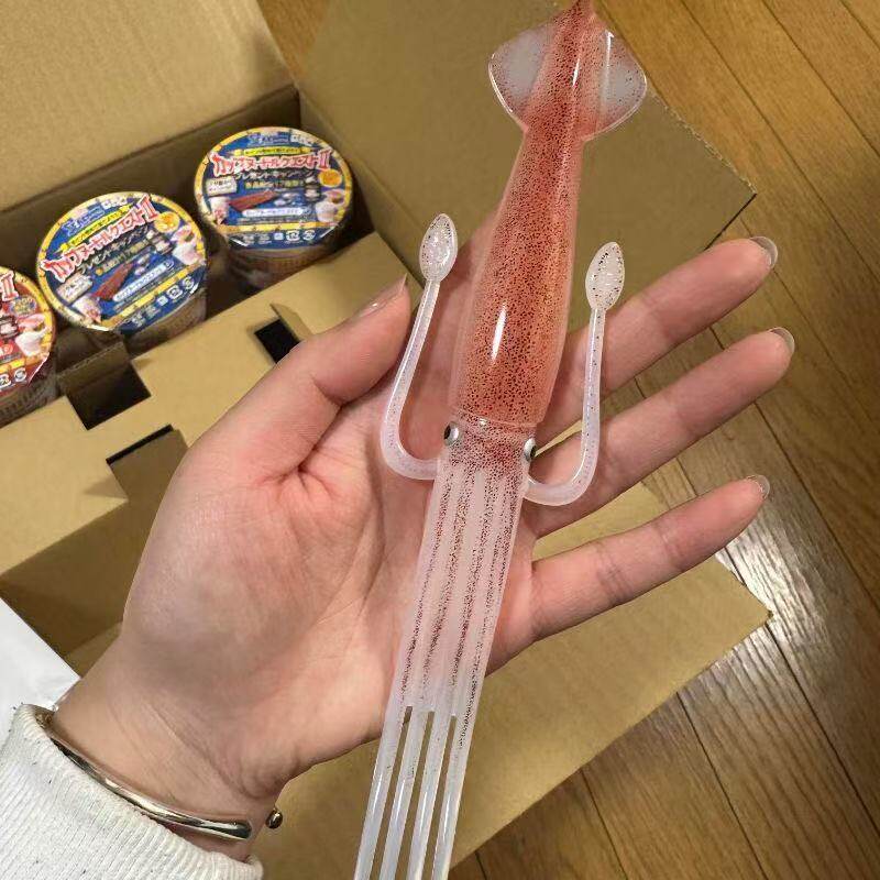 小红书爆款日清乌贼章鱼鱿鱼趣味创意叉子日料搞怪泡面仿真餐具
