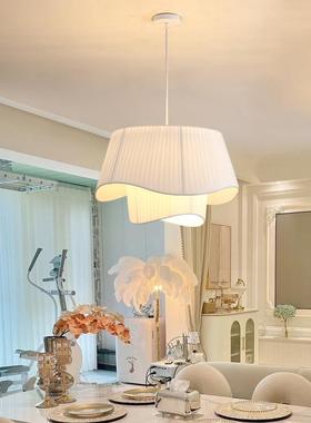 北欧卧室吊灯奶油风现代简SS-D7682约床头主卧意室书灯创布艺厅房