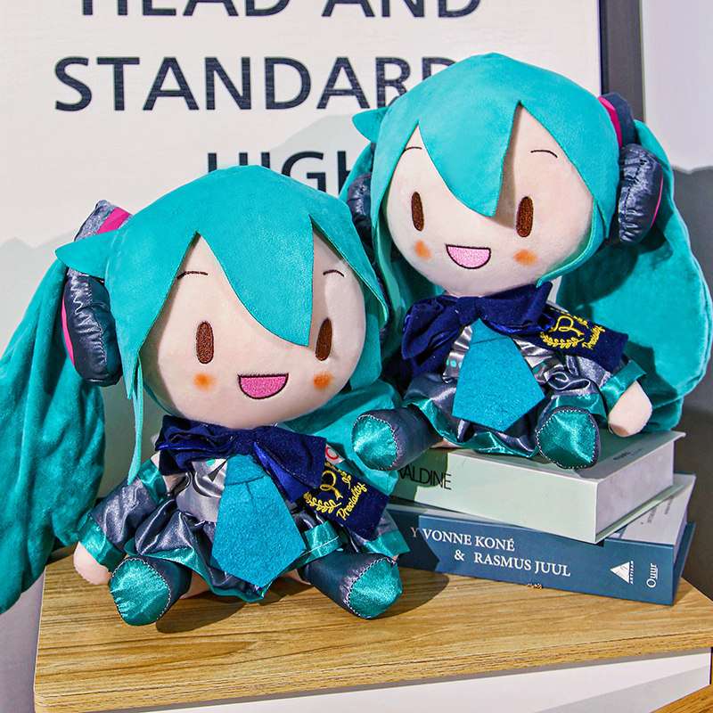 日系动漫周边蝴蝶结初音fufu娃娃未来Preciality毛绒公仔生日礼物