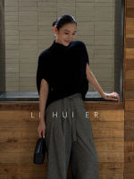 LiHuiEr LiHui 'er wore a semi-high-neck woolen knitted sweater in the style of old Qian, with the moon veiled in dust and a serene demeanor thumbnail 5