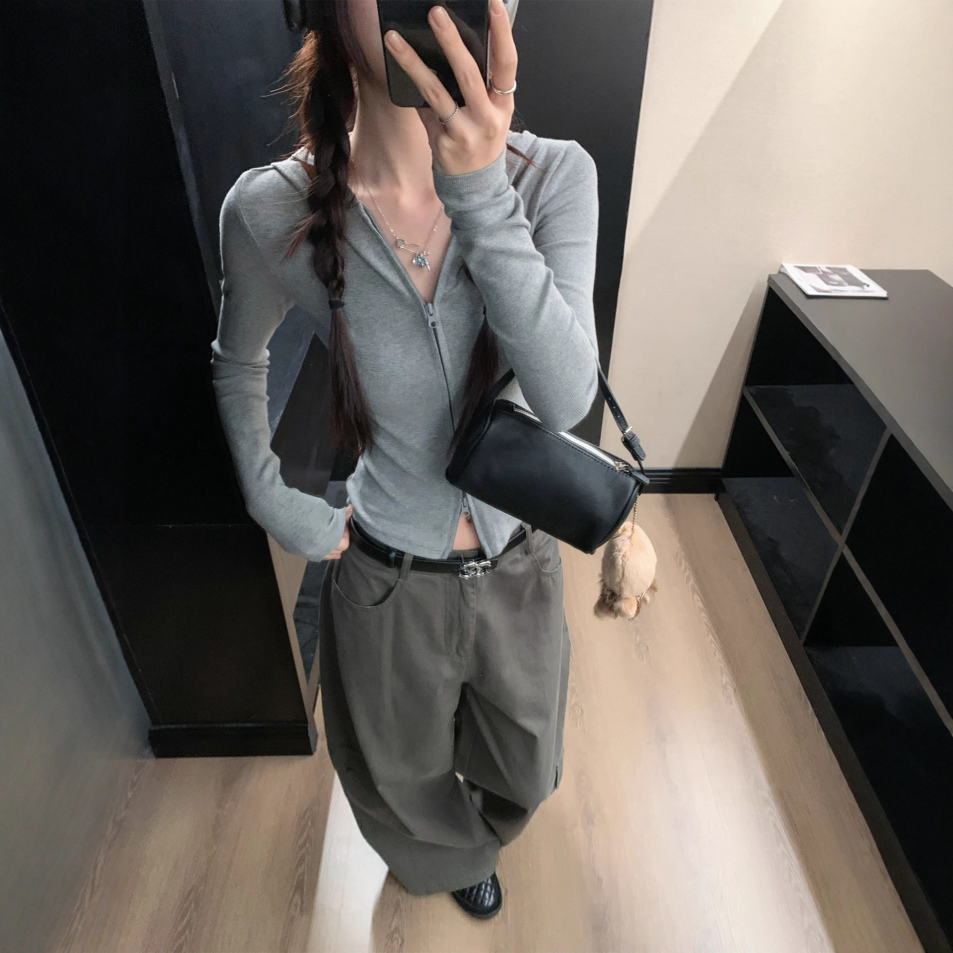 黑色设计感小众气质连帽