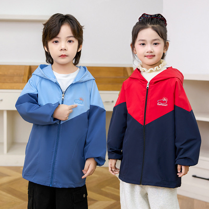 男孩洋气羽绒服儿童罩衣冲锋衣