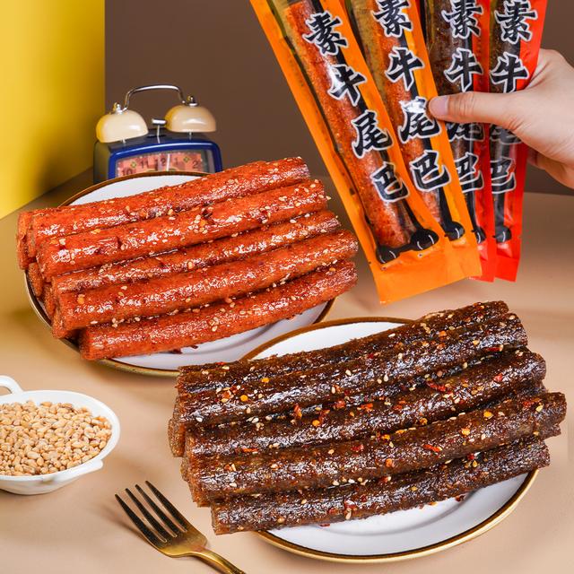 牛尾巴辣条麻辣大长筋大辣条爆辣零食辣棒好吃的儿时美味怀旧零食