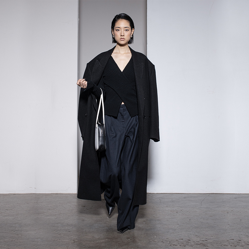 长袖v领简约打底衫套头衫女