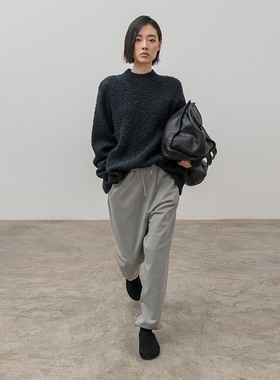 322WORKHOUSE羊驼毛黑色圆领套头衫女士2024新款秋冬宽松毛衣B494