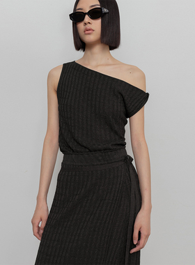 322WORKHOUSE一字领针织衫女2025新款春秋设计感斜肩气质上衣B362