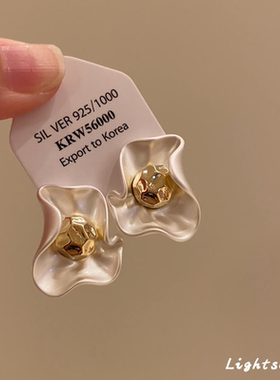 小众独特绸带金属球花瓣耳钉女轻奢高级感复古宫廷风秋冬气质耳环