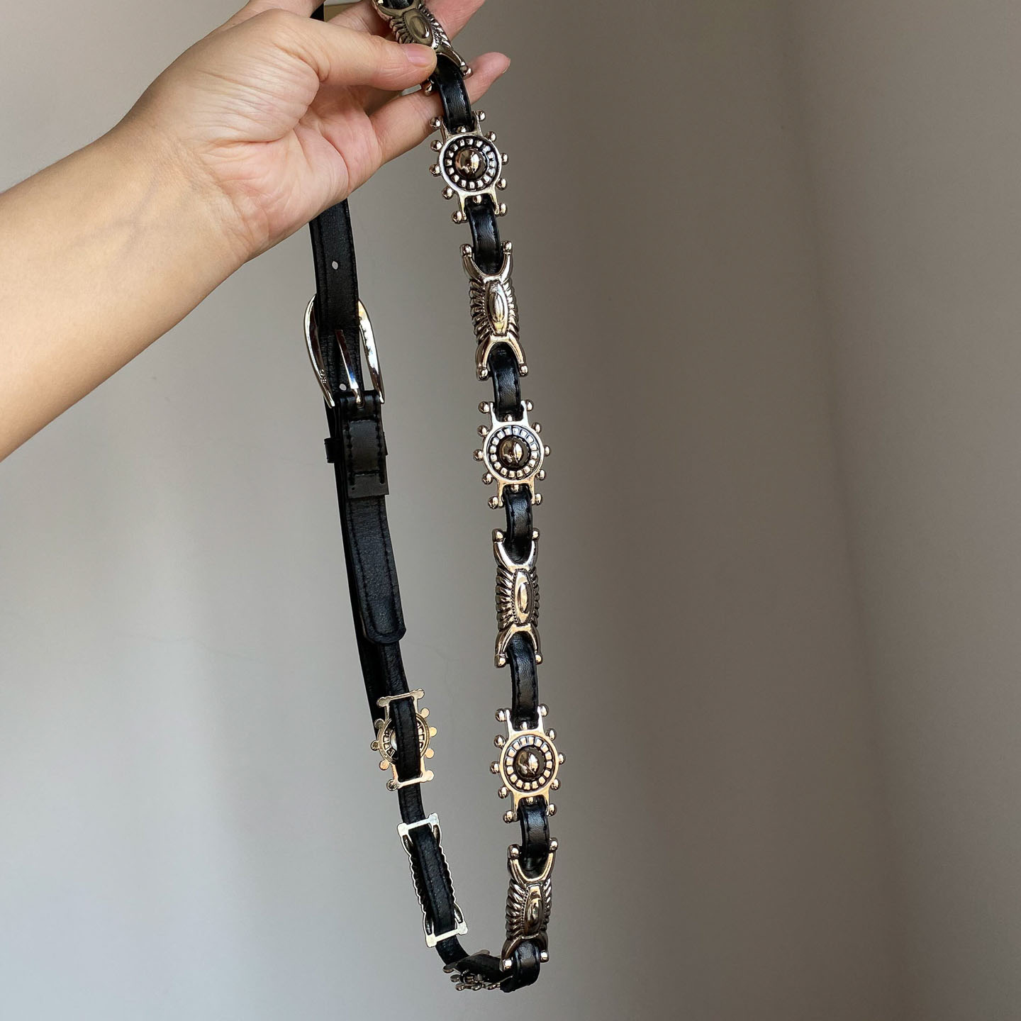 复古雕花拼接黑色腰带女2025新款