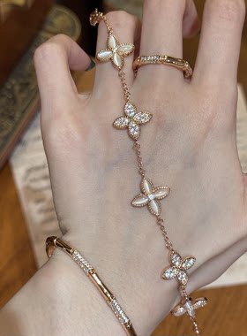 轻奢爆闪四叶花手链女款高级感