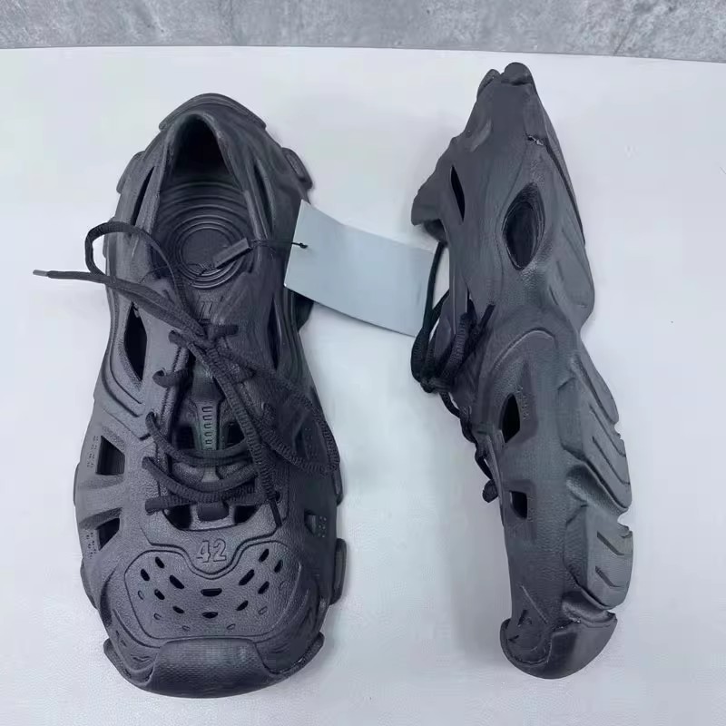 巴黎夏季椰子洞洞室外穿凉拖鞋