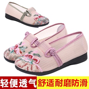 夏季透气软底一脚蹬妈妈绣花鞋