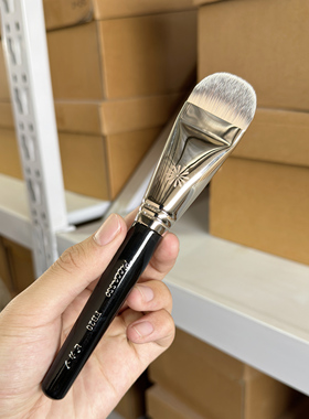 Piccasso/毕加索FB20扁头粉底刷超薄无刷痕不吃粉面膜刷粉底液刷