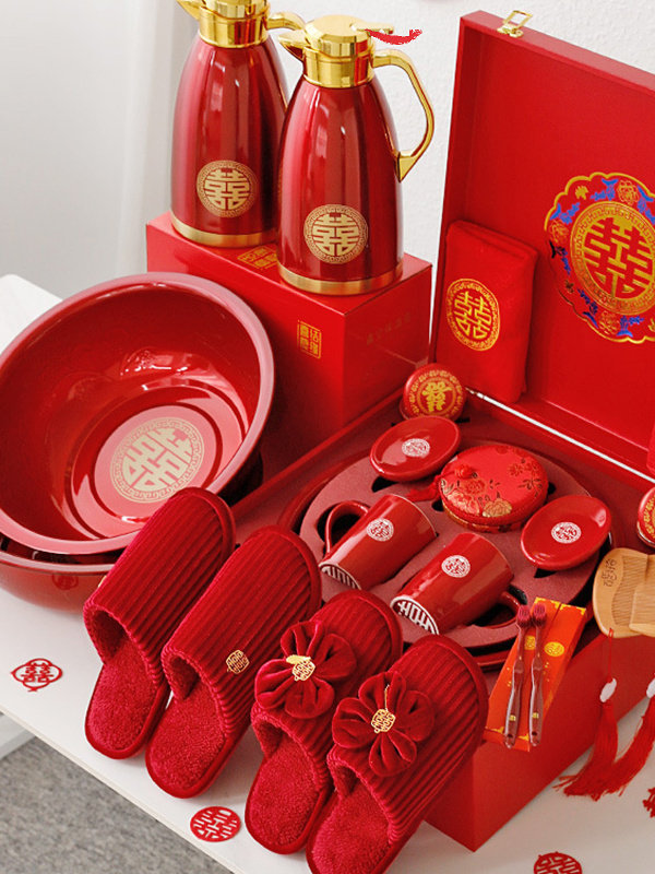 采购产品婚礼嫁妆礼品套,婚礼用品礼盒,婚礼准备,男人和女人洗