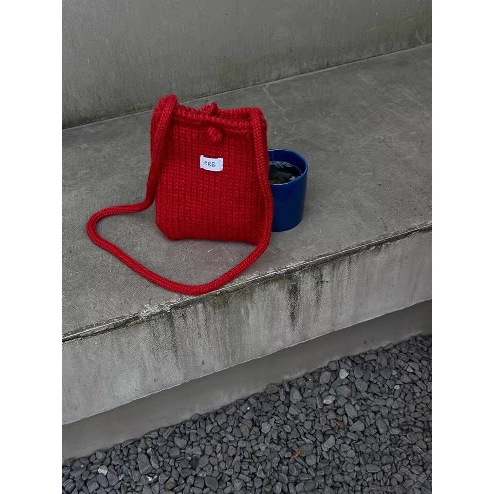 红色针织包女毛线手机包新款手工编织包可爱包针织秋冬百搭斜跨包,箱包皮具/热销女包/男包,通用款女包,淘宝优惠券,粉丝福利购,淘宝优惠卷