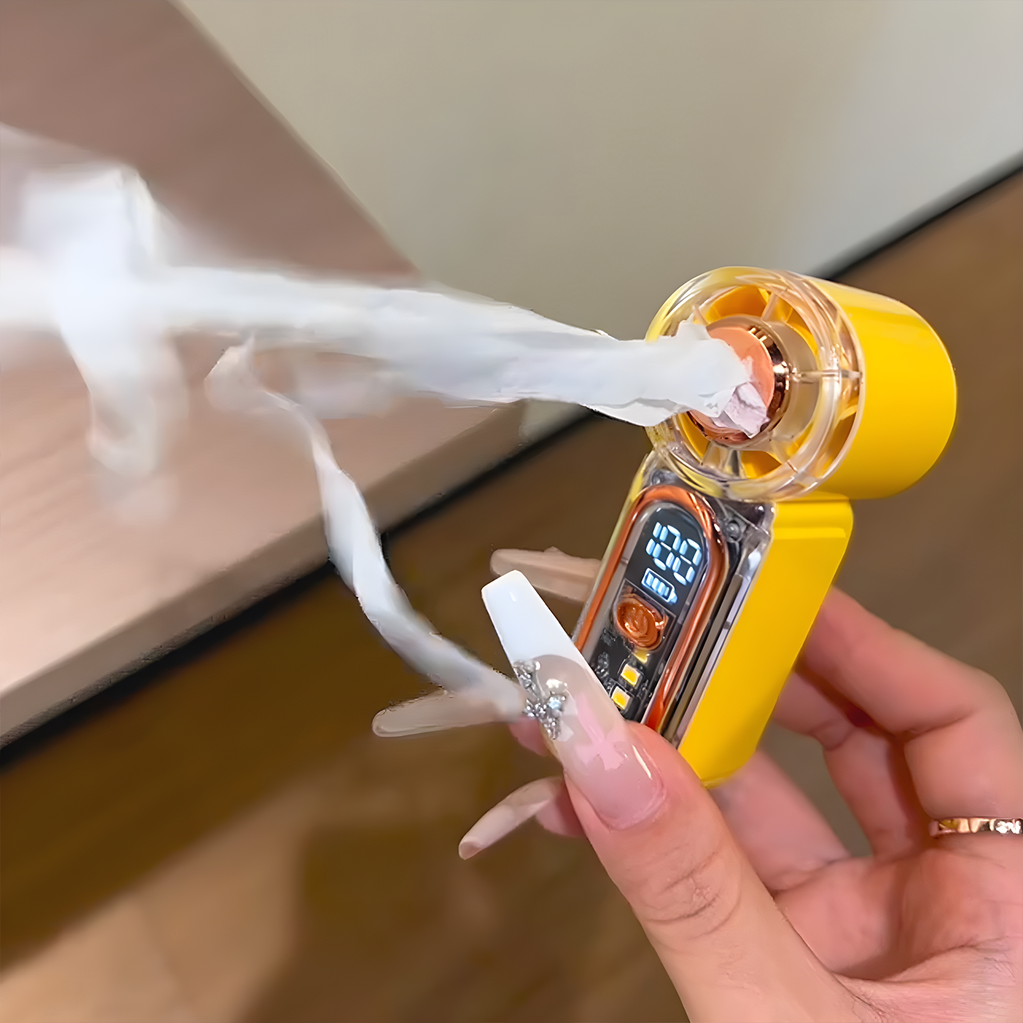迷你风扇手持小型静音制冷usb充电大风力外出可携式口袋小风扇高