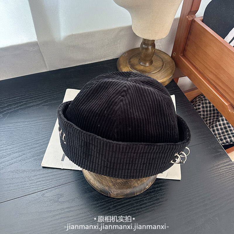 金属小圈装饰可两戴翻檐圆顶后开叉黑色灯芯绒Y2K辣妹盆帽渔夫帽