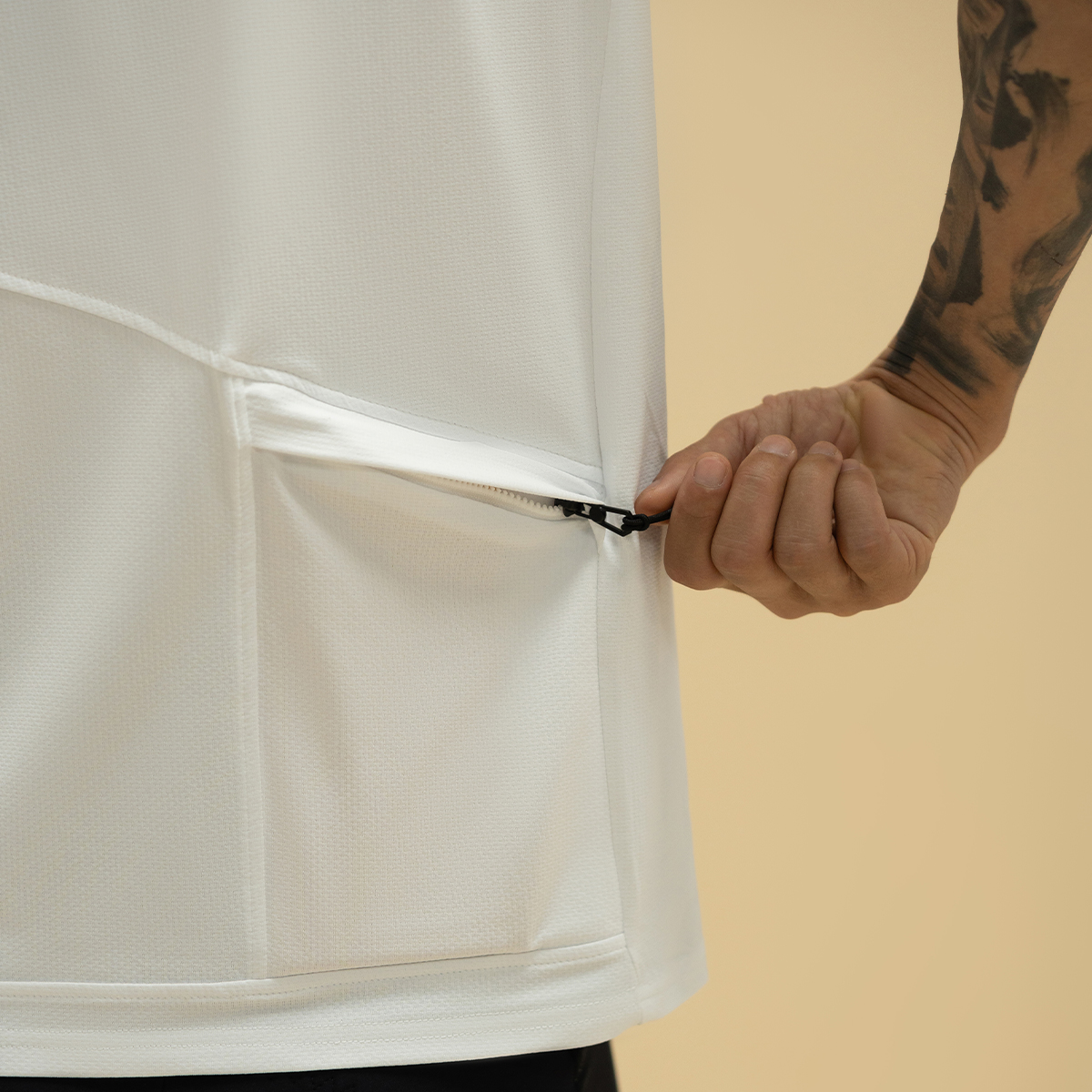 GIIKOM单口袋拉链防晒速干骑行服短袖休闲通勤宽松骑行T恤