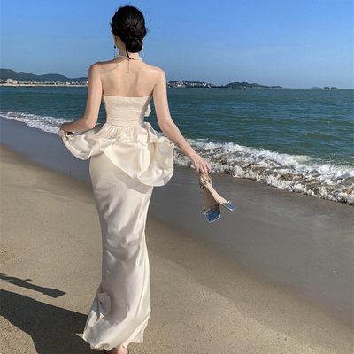 法式气质名媛抹胸连衣裙女2025新款收腰显瘦高级感宴会礼服长裙子