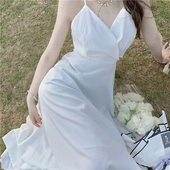 三亚旅游衣服出游超仙吊带裙沙滩裙海边度假连衣裙ins超火连衣裙