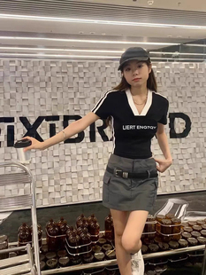 不一样的情侣装夏日t恤一长一短2025新款美式辣妹正肩v领短袖上衣