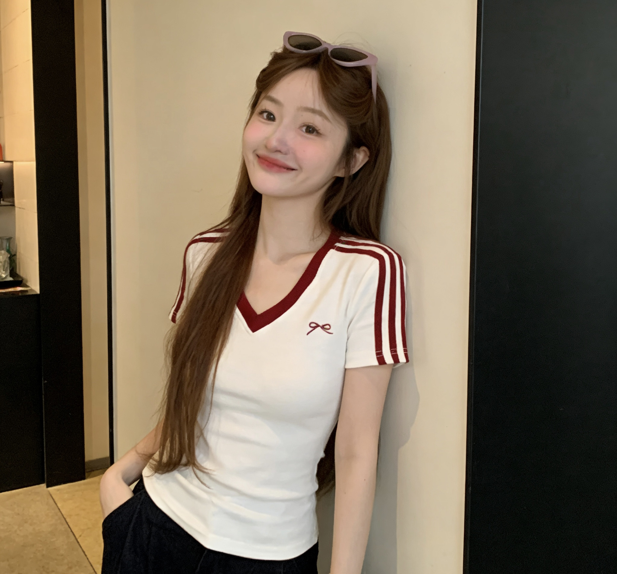 宋正恩绿色V领正肩短袖t恤女夏T恤