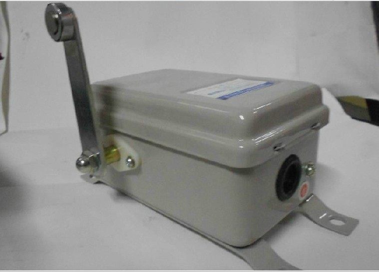 上海一开 限位开关 行程开关LX22-21 LX22-22 双轮式