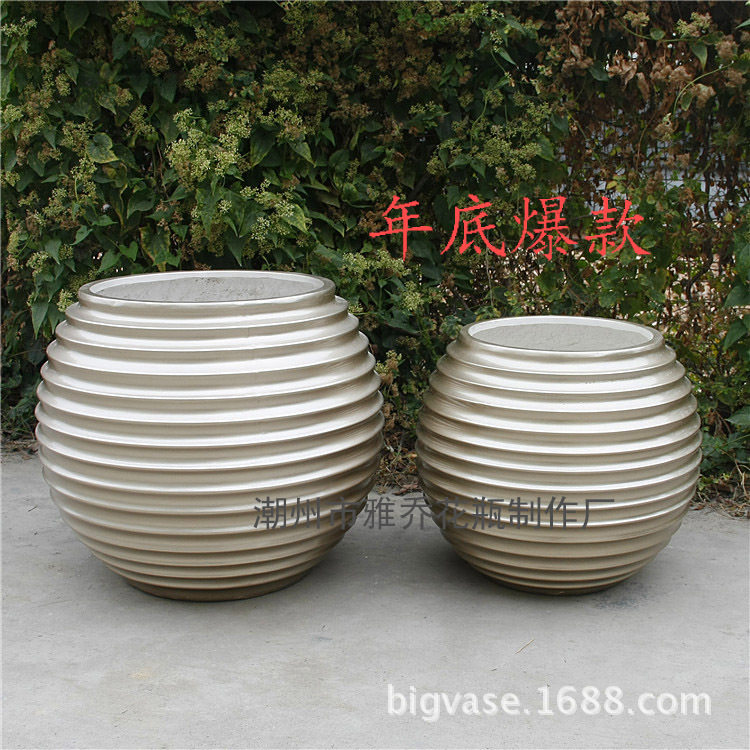 厂家供应玻璃钢罗纹球桌面插花盆公司前台家居软装酒店样板间会所