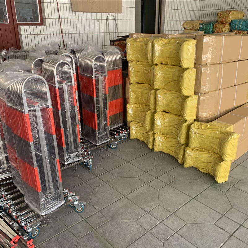 不锈钢拱门式g伸缩围栏可移动折叠护栏幼儿园围挡安全隔离防护栅