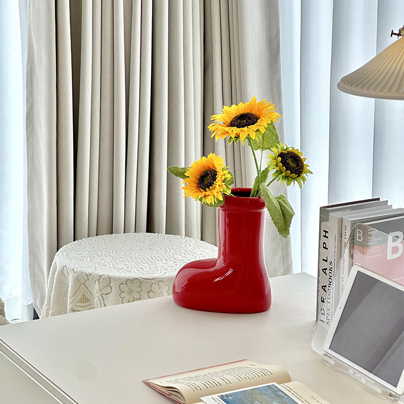 圣诞礼物花瓶轻奢高级感红色陶瓷靴子喜庆网红同款可爱ins创意鞋