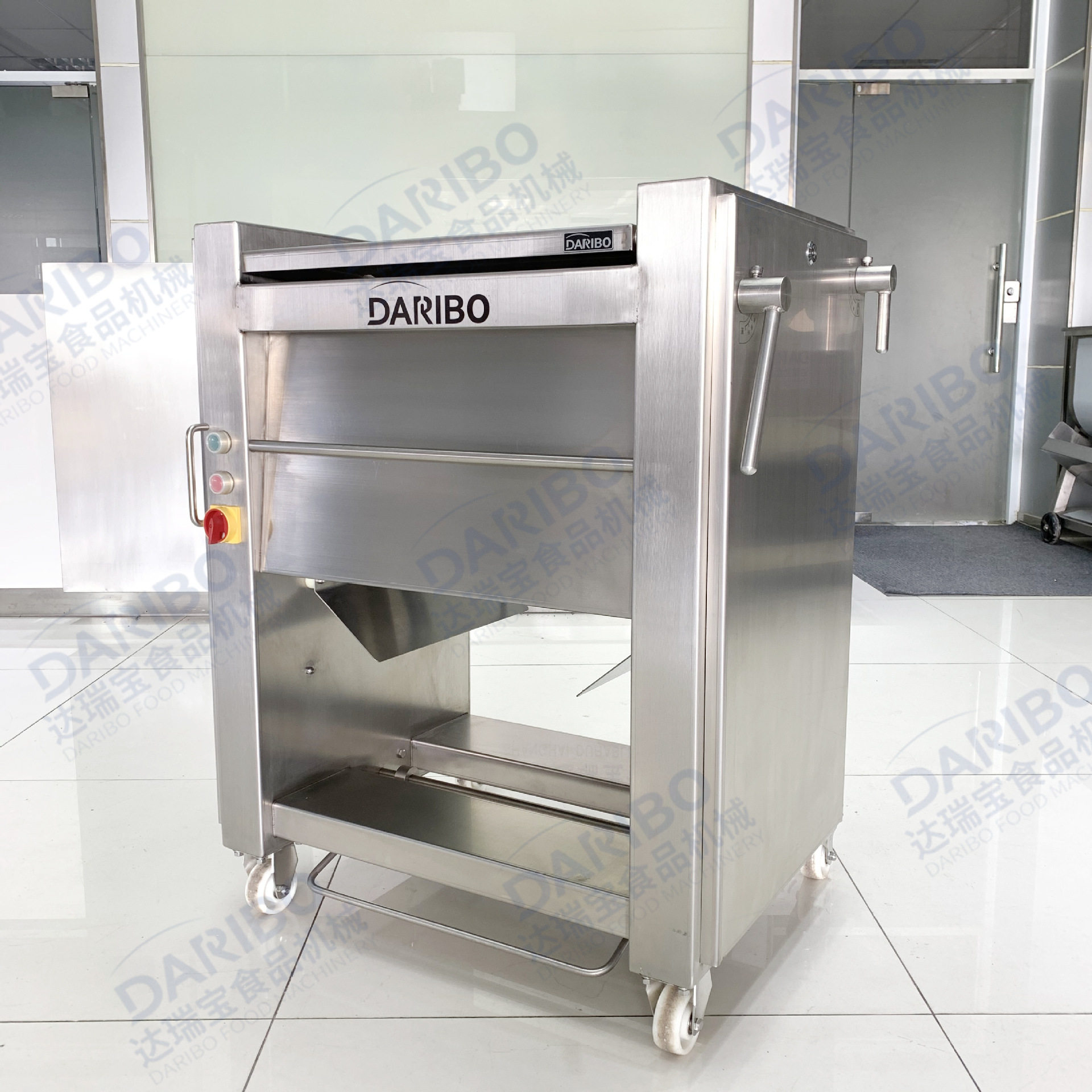 W大型商用肉类去筋膜机 新鲜猪肉去筋膜机 半自动里脊肉除筋膜机,清洗/食品/商业设备,肉制品加工设备,淘宝优惠券,粉丝福利购,淘宝优惠卷