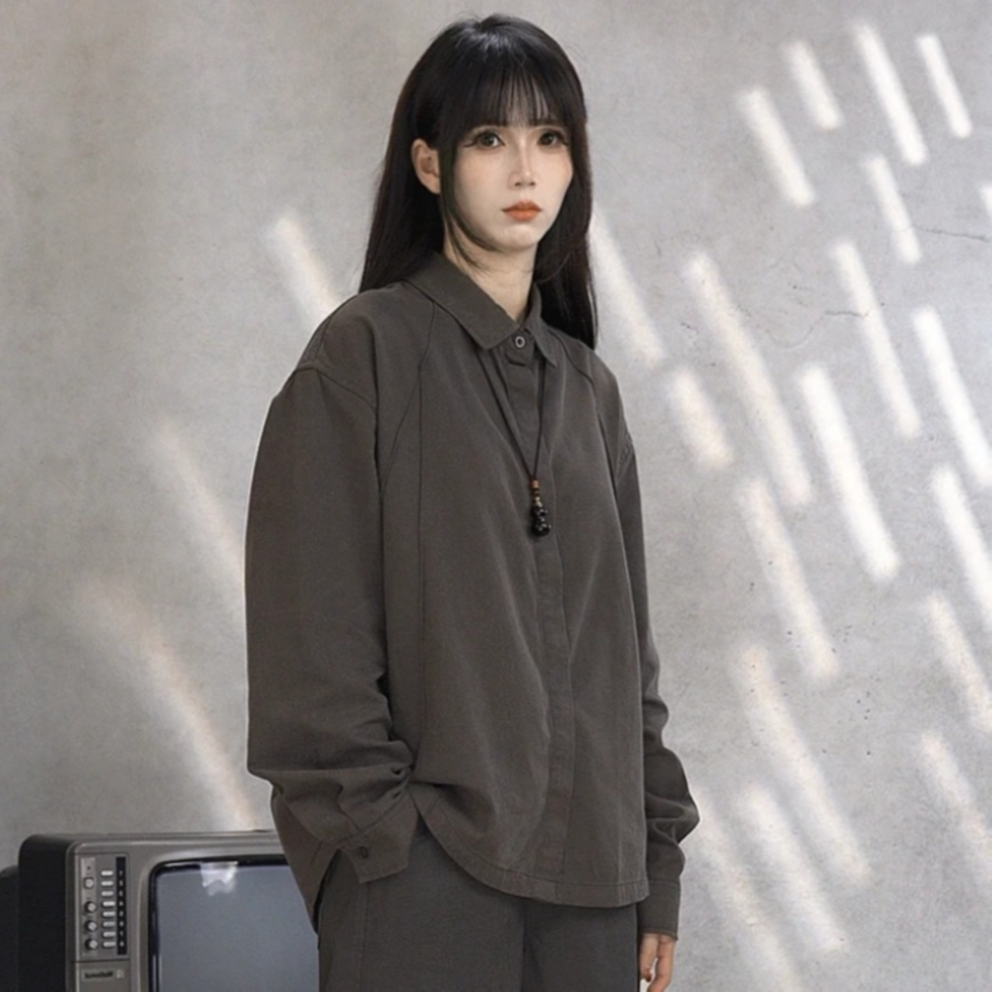高级感磁吸领口港风设计款长袖男