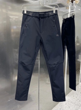 新款户外休闲软壳防水轻奢系列直筒加绒长裤新款男士防风冲锋裤