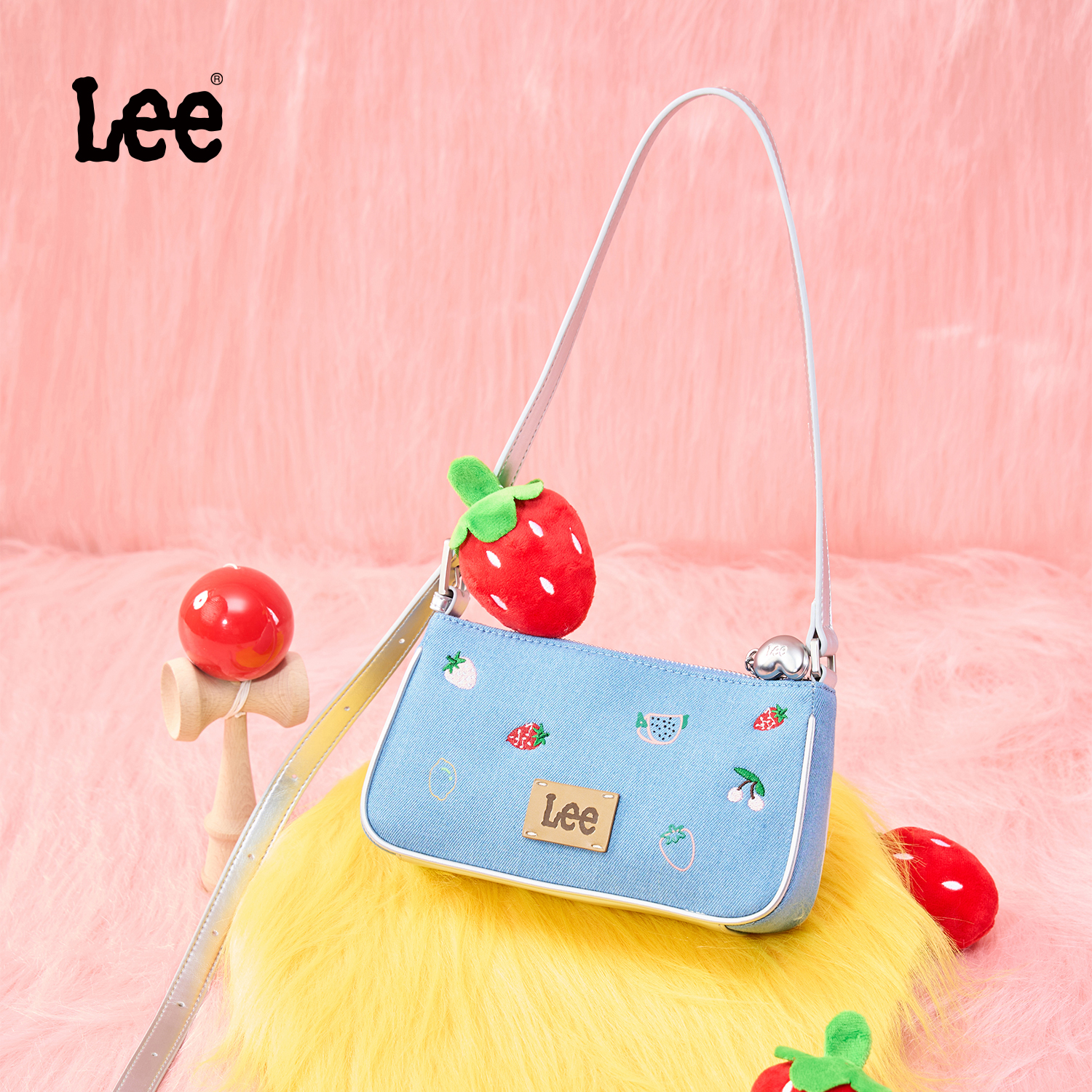 Lee官方秋季新款水果刺绣腋下包