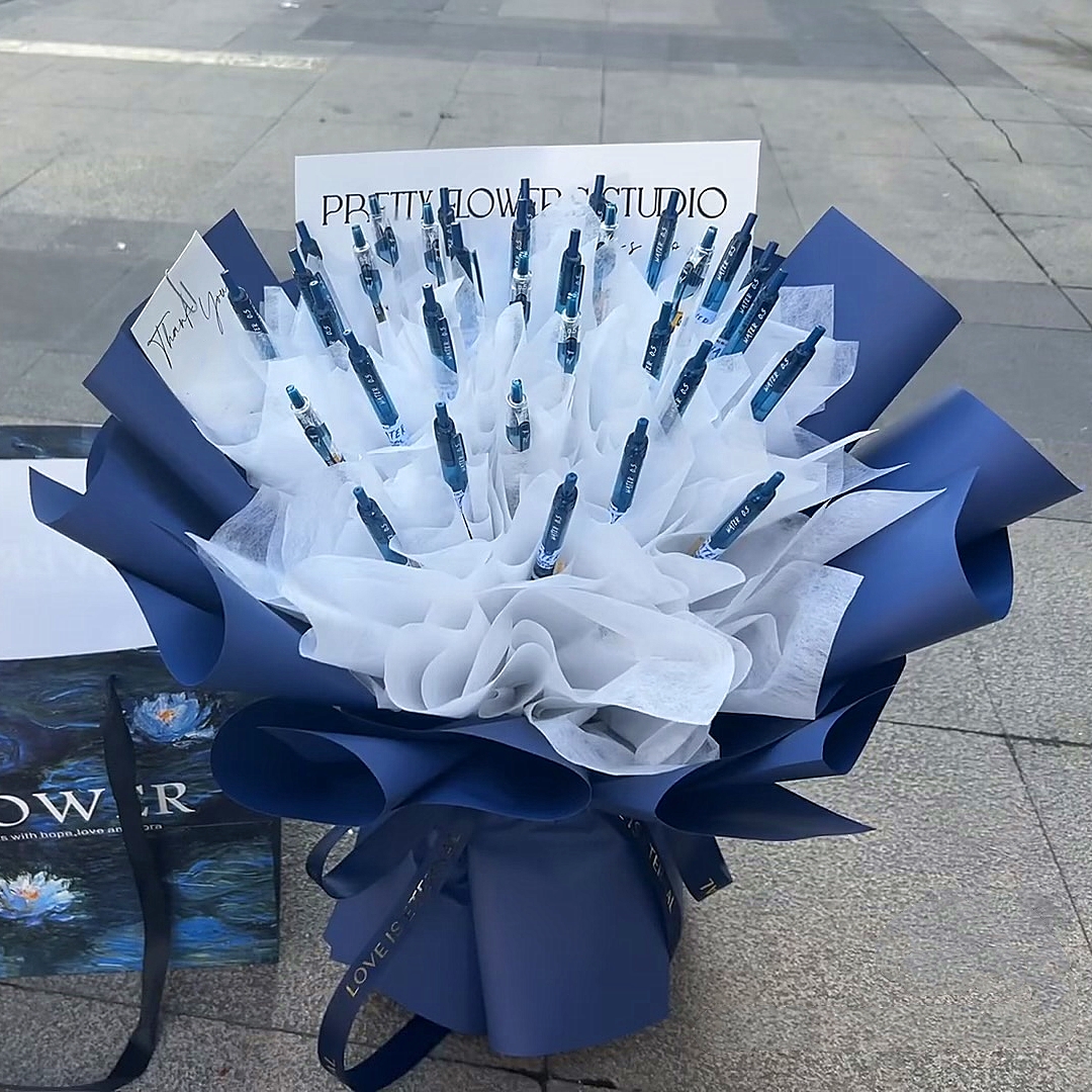 医师护士节礼物花束手捧花白衣天使黑蓝笔花创意精致实用答谢纪念