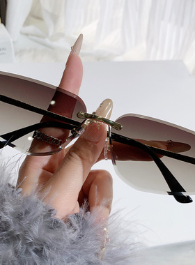 欧洲站新款无框切边曲面墨镜女时尚渐变太阳眼镜防紫外线抖音直播