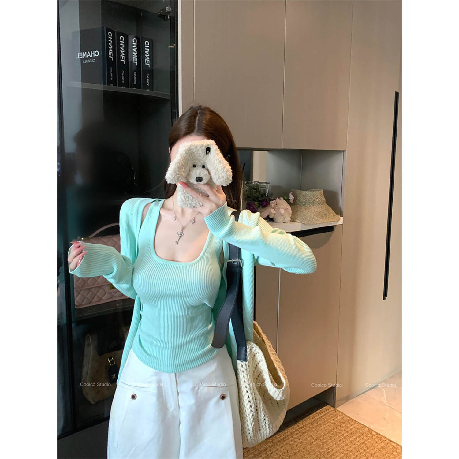 薄荷绿针织开衫吊带修身两件套图片