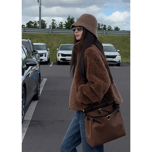 拉贡1号皮草V领拉链皮毛一体外套CC2D2573 刘一一 COCO ZONE