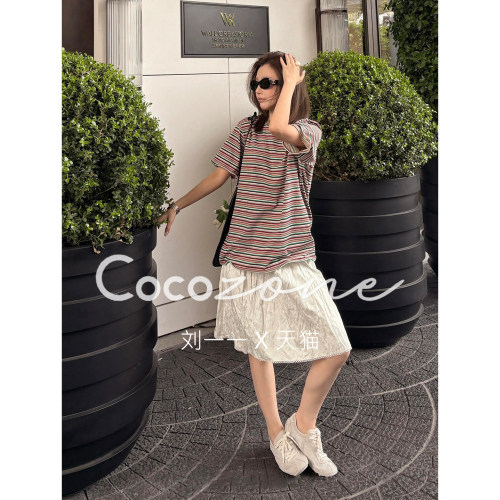 COCO ZONE 刘一一''捏捏彩虹条''26春夏条纹舒适短袖T恤 CF1A0755