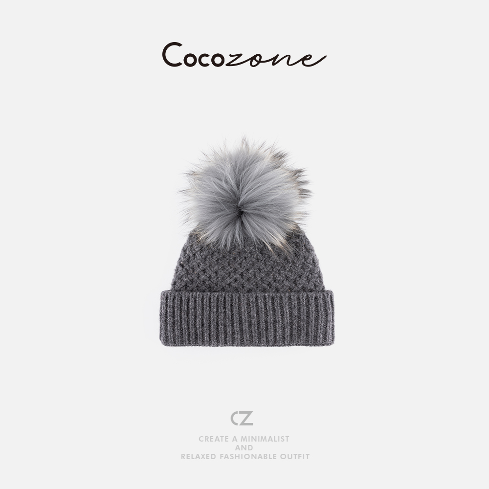 COCO ZONE 刘 一一【100羊毛】貉子毛球菱形格纹帽子 CD2A2634