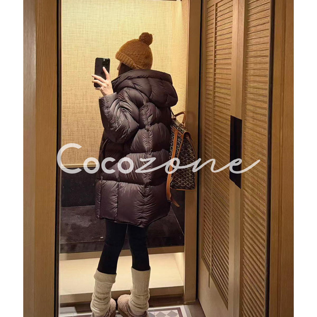 COCO ZONE 刘 一一 “黑天鹅”90白鹅绒面包格纹鹅绒服 CD2A3026