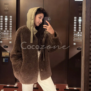 简约连帽温暖感外套 COCO 100绵羊毛 刘11 CD2A2377 ZONE