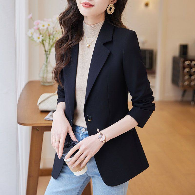 黑色短款西装外套女小个子2024春秋新款收腰显瘦炸街休闲上衣西服