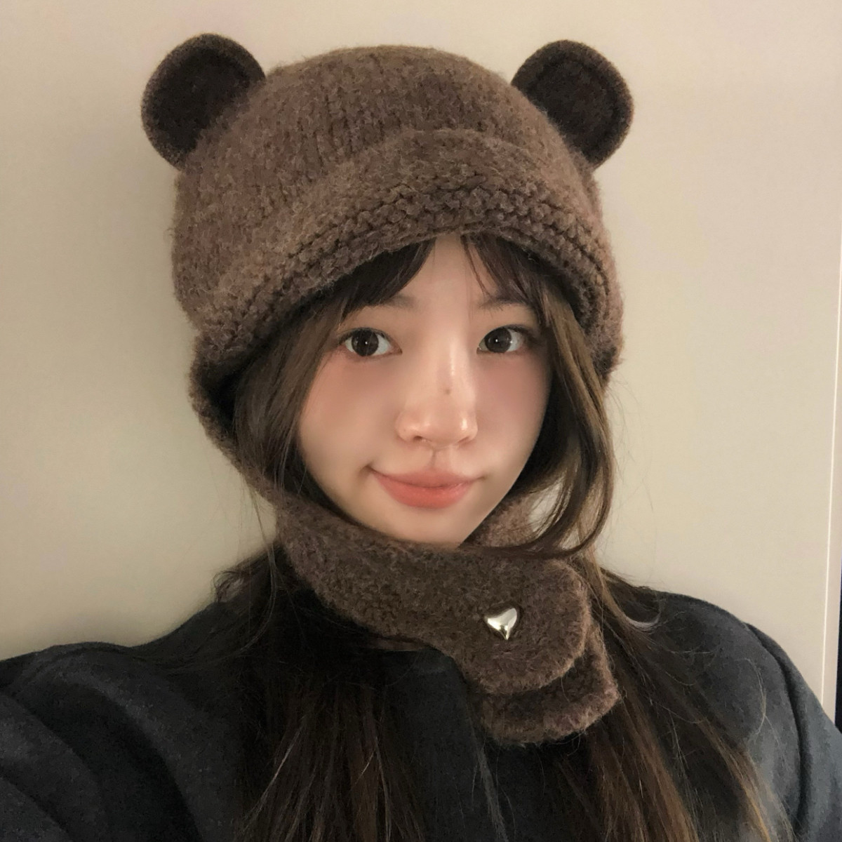 丁走走小熊毛线帽子女可爱显脸小含羊毛针织帽秋冬保暖护耳雷锋帽