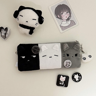 2026超火三色小猫毛绒笔袋简约高颜值ins风便携女学生文具收纳盒