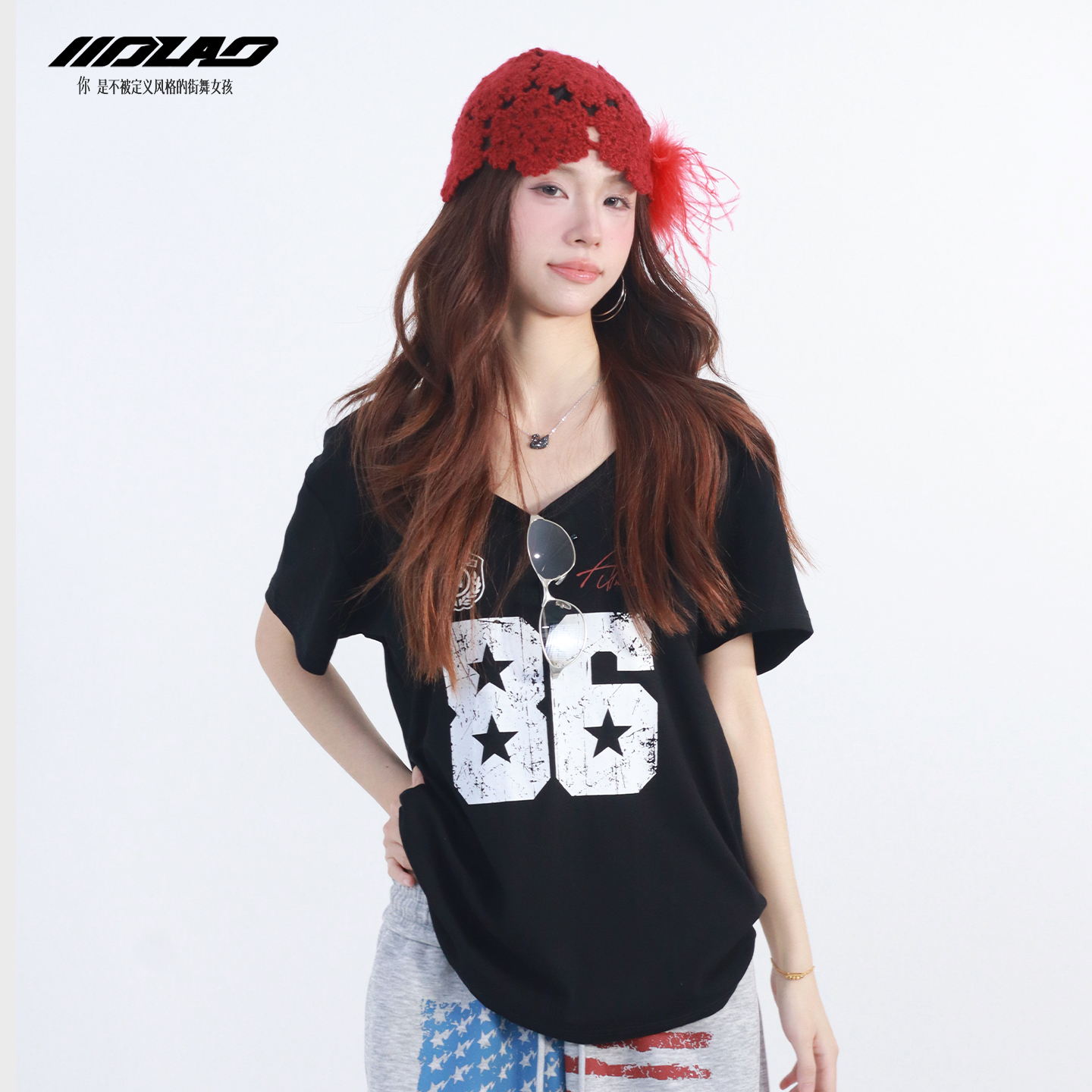大佬街舞潮牌美式甜酷辣妹斜肩T恤女新款印花一字肩显瘦上衣25165