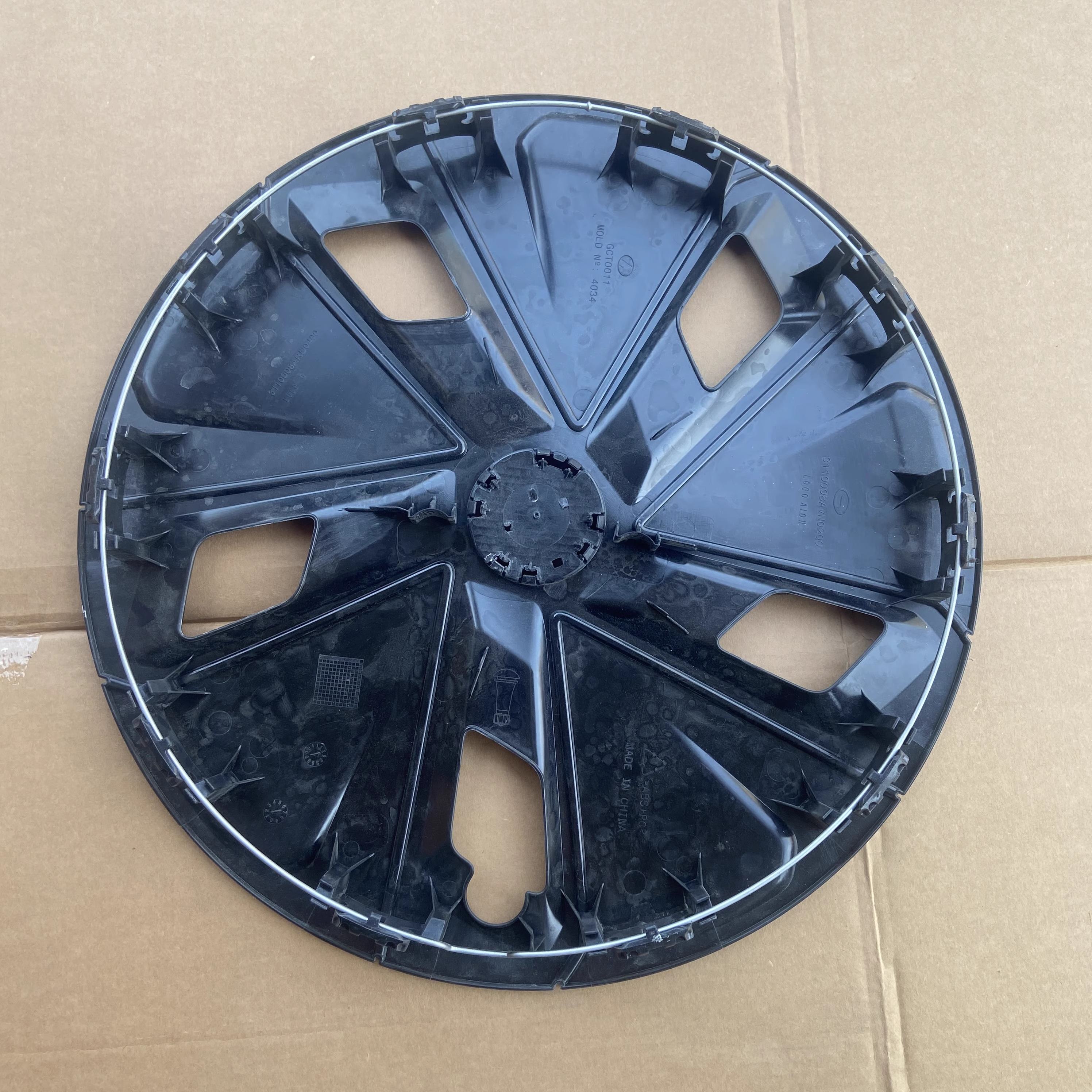 适用于广汽埃安AION轮毂盖埃安Y/PLUS轮毂罩钢圈装饰盖轮胎保护罩