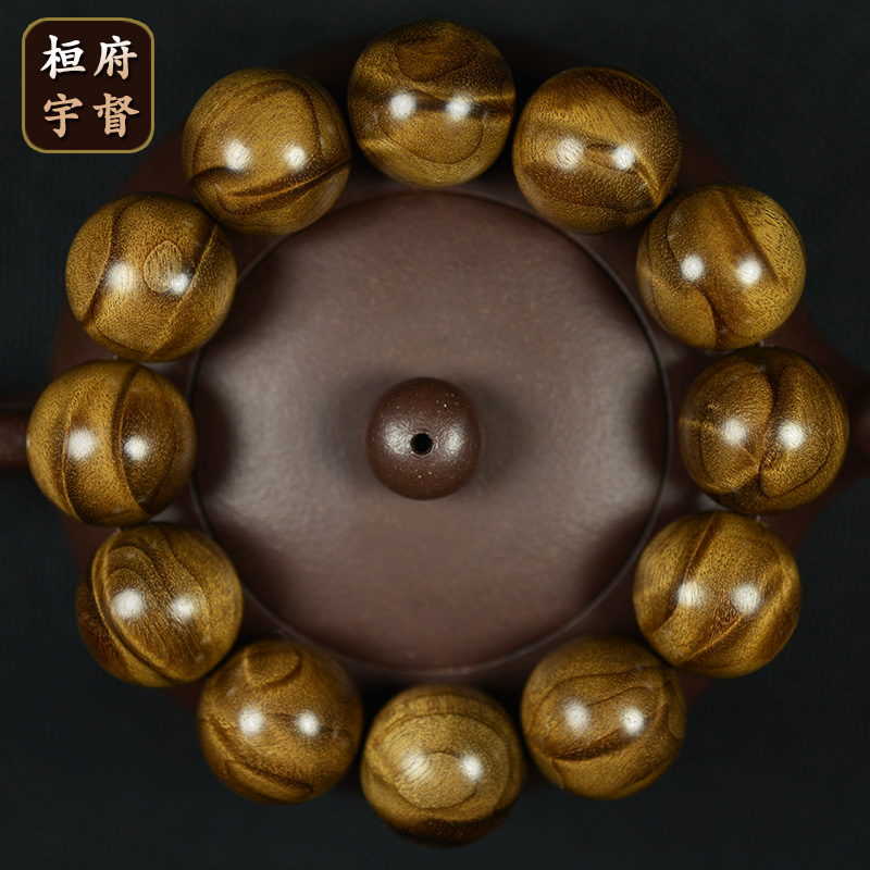 横切水波金丝楠木手串四川筠连
